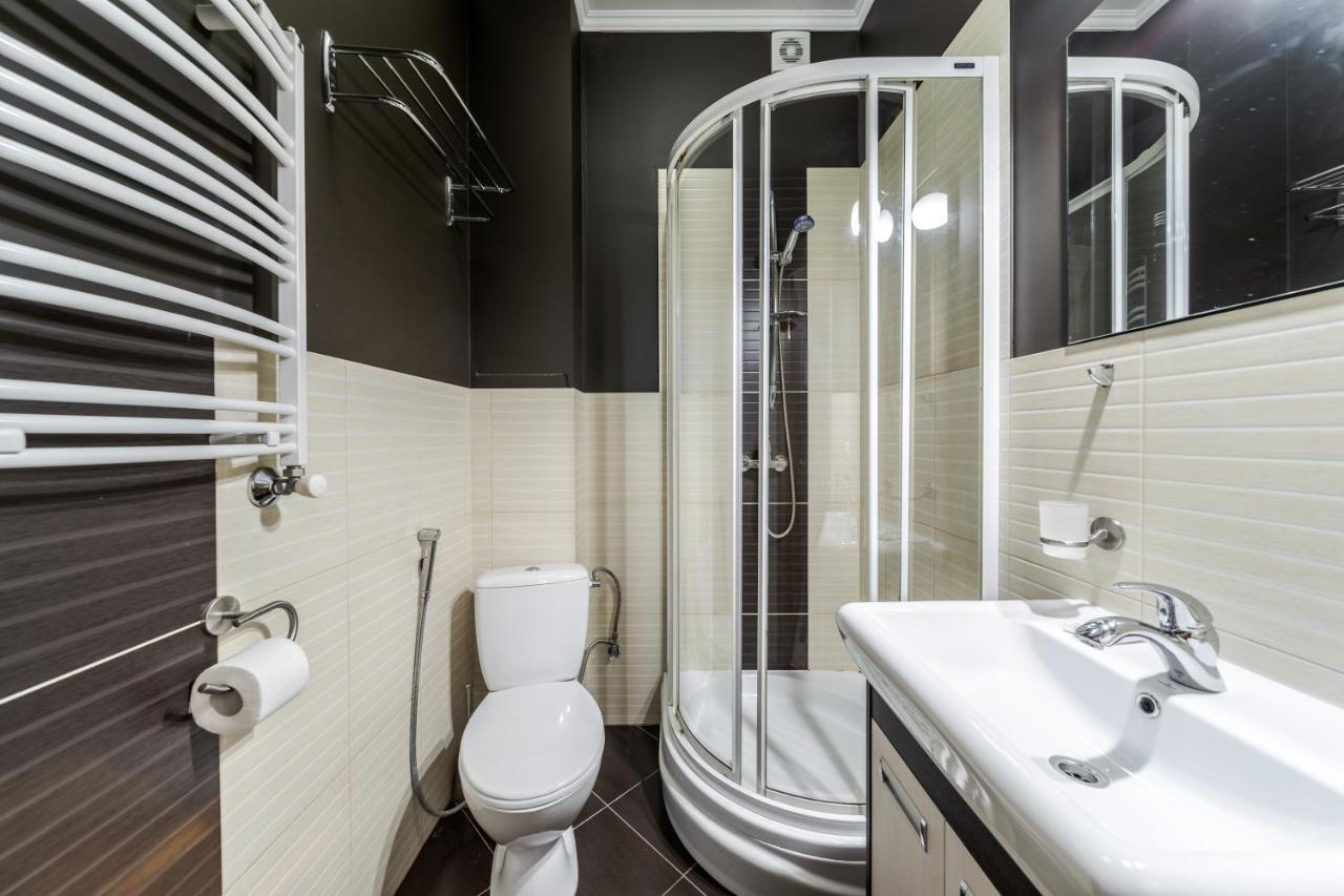 Apartment On Stavropihiiska Street 1 Lwów Zewnętrze zdjęcie