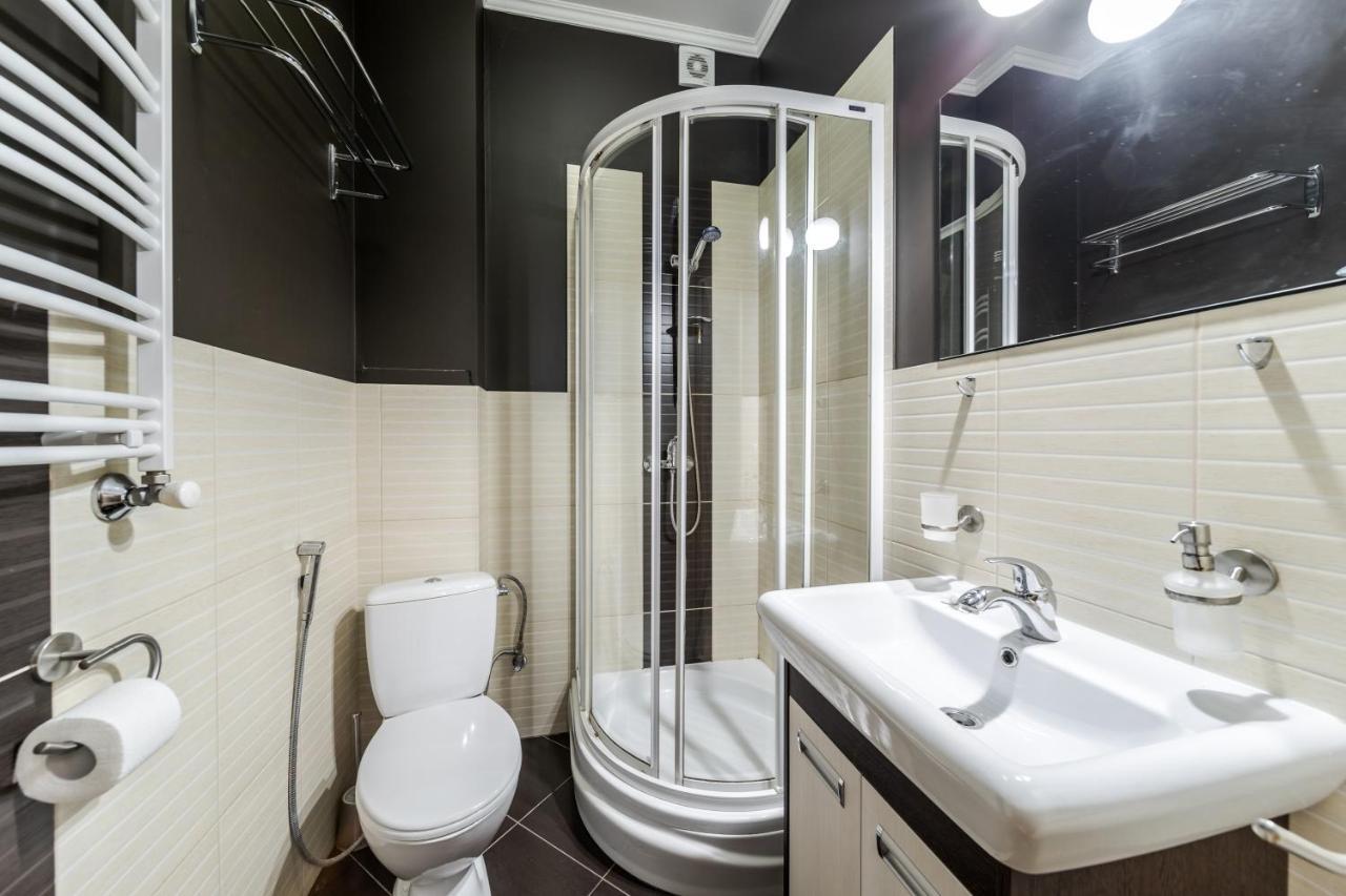 Apartment On Stavropihiiska Street 1 Lwów Zewnętrze zdjęcie